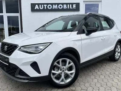 Gebraucht Seat Arona FR 110 PS (80 kW) 2023 "candy" weiss SUV