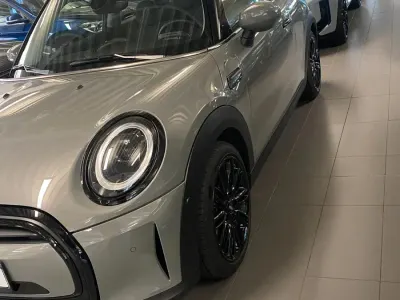 Usata Mini Cooper 136 CV (100 kW) 2021 Grigio Utilitaria