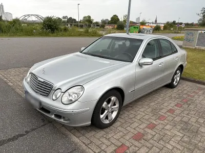 Gebraucht Mercedes E270 Elegance 177 PS (130 kW) 2004 Silber Limousine