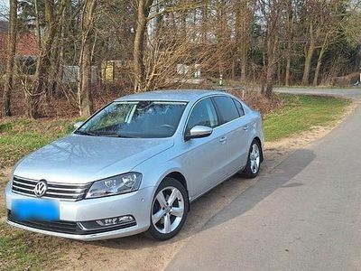 Gebraucht VW Passat Comfortline 140 PS (102 kW) 2014 Limousine