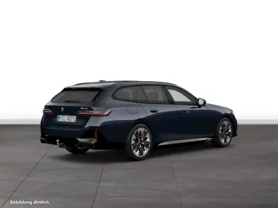 Gebraucht BMW 550e Comfort Edition 489 PS (359 kW) 2025 Kombi
