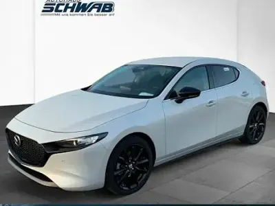 Nowe Mazda 3 Homura-Line 140 KM (102 kW) 2025 Biały Sedan/Limuzyna