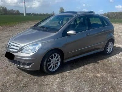Gebraucht Mercedes B200 136 PS (100 kW) 2006 Grau Van / Kleinbus