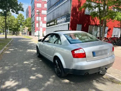 Gebraucht Audi A4 Sport 130 PS (95 kW) 2002 Silber Limousine