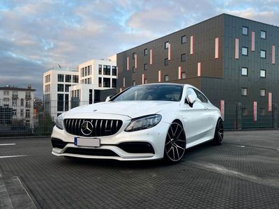 Mercedes C63 AMG