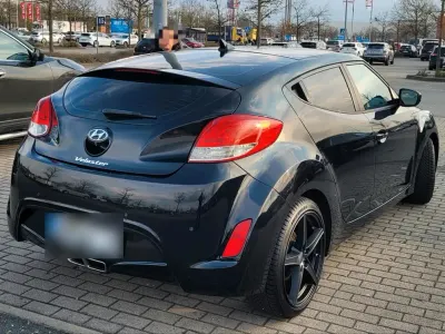 Gebraucht Hyundai Veloster 140 PS (102 kW) 2011 Schwarz Kleinwagen