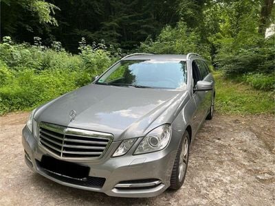 Mercedes E200