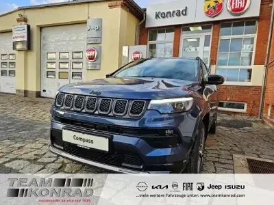 Usado Jeep Compass Summit 131 HP (96 kW) 2024 Azul SUV