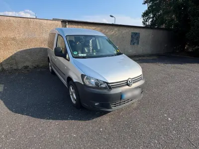 Gebraucht VW Caddy 102 PS (75 kW) 2011 Silber Van / Kleinbus