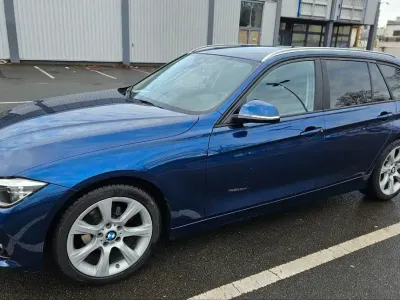 Gebraucht BMW 320 Efficient Dynamics 163 PS (119 kW) 2018 Blau Kombi