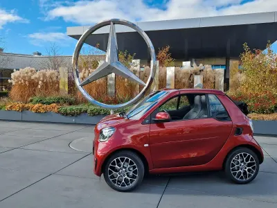 Gebraucht Smart ForTwo Coupé 60 kW (82 PS) 2023 Rot Cabrio