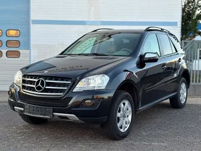 Gebraucht Mercedes ML280 190 PS (139 kW) 2008 Schwarz SUV