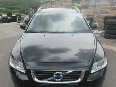 Gebraucht Volvo V50 Summum 150 PS (110 kW) 2012 Schwarz Kombi