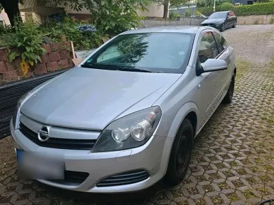 Gebraucht Opel Astra GTC 125 PS (91 kW) 2005 Silber Coupé