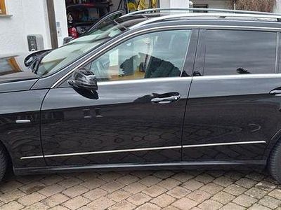 Gebraucht Mercedes E250 204 PS (150 kW) 2010 Schwarz Limousine