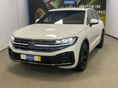 Gebraucht VW Touareg Elegance 286 PS (210 kW) 2024 Pure white SUV