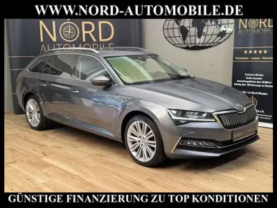 Gebraucht Skoda Superb Style 218 PS (160 kW) 2022 Grau Kombi