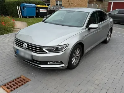 Gebraucht VW Passat 120 PS (88 kW) 2015 Silber Limousine