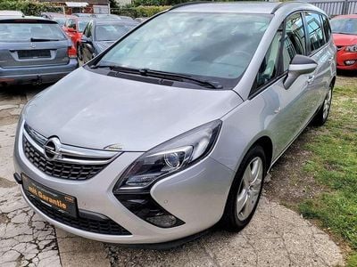 Gebraucht Opel Zafira Tourer 140 PS (102 kW) 2015 Argon silber Van / Kleinbus