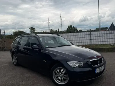 Gebraucht BMW 320 Sport Line 150 PS (110 kW) 2007 Blau Kombi
