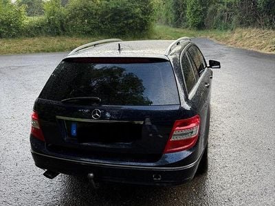 Gebraucht Mercedes C220 170 PS (125 kW) 2009 Blau Kombi