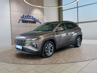 Gebraucht Hyundai Tucson 136 PS (100 kW) 2021 Silky bronze (metallic) SUV