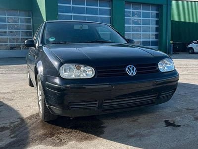 Usata VW Golf IV 100 CV (73 kW) 2001 Nero Utilitaria