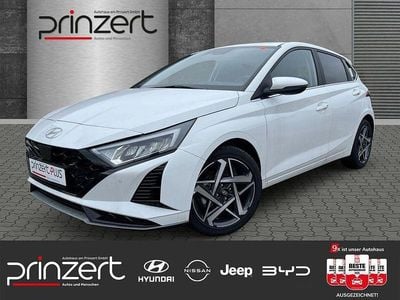 Neu Hyundai i20 Prime 101 PS (74 kW) 2025 Atlas white Limousine