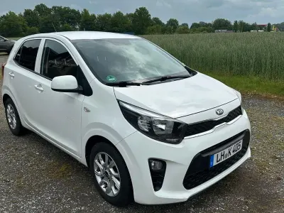 Używany Kia Picanto Attract 67 KM (49 kW) 2020 Biały Hatchback