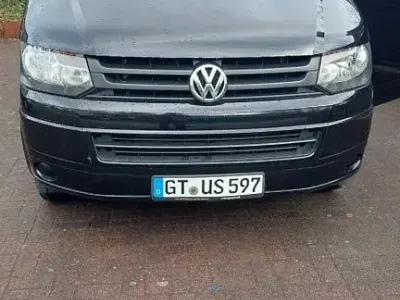 Używany VW Caravelle 179 KM (131 kW) 2012 Czarny Van