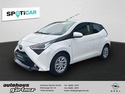 Gebraucht Toyota Aygo X-play 72 PS (52 kW) 2019 Weiß Kleinwagen