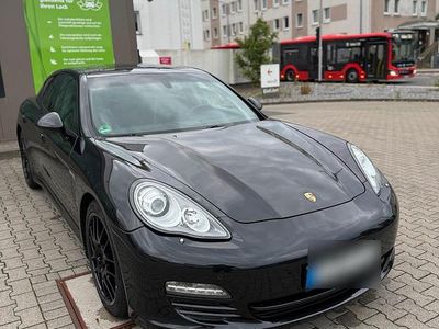 Porsche Panamera 4S