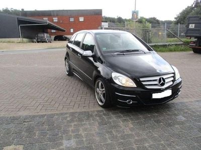 Mercedes B180