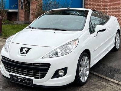 Gebraucht Peugeot 207 CC Platinum 156 PS (114 kW) 2011 Lack weiss banquise Cabrio