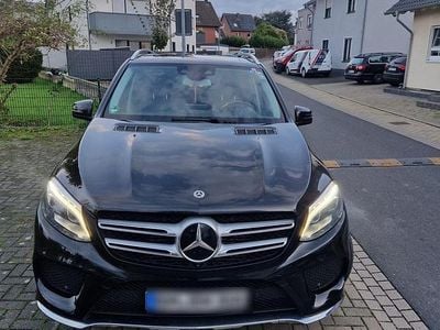Schwarz Gebraucht 2018 Mercedes GLE350 SUV | 29.999 € (Fairer Preis)