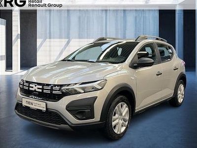 Usata Dacia Sandero Essentiel 101 CV (74 kW) 2024 Grigio Berlina