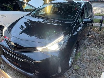 Toyota Prius+