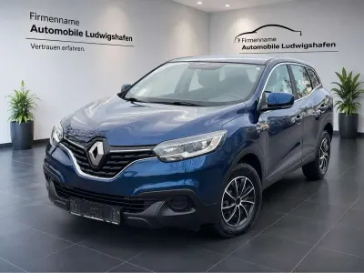Gebraucht Renault Kadjar Life 131 PS (96 kW) 2016 Blau cosmos SUV