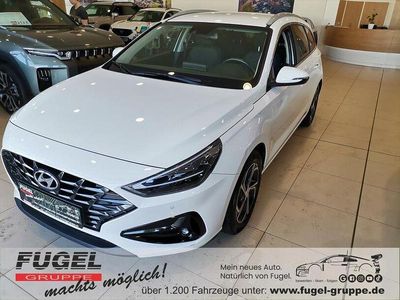 Gebraucht Hyundai i30 120 PS (88 kW) 2021 Polar white / sol Kombi