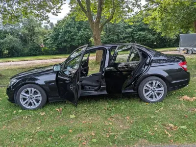 Gebraucht Mercedes C200 136 PS (100 kW) 2010 Schwarz Limousine