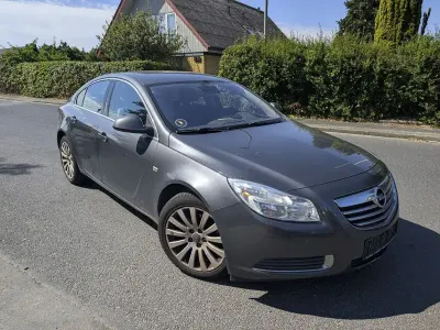 Gebraucht Opel Insignia Cosmo 179 PS (131 kW) 2009 Grau Limousine