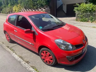Gebraucht Renault Clio II 75 PS (55 kW) 2009 Rot Limousine