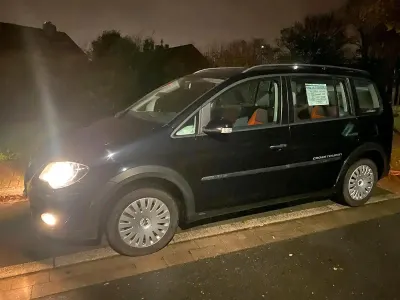 Gebraucht VW Touran 140 PS (102 kW) 2009 Schwarz Van / Kleinbus