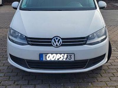 Weiß Gebraucht 2011 VW Sharan Van / Kleinbus | 7.900 € (Etwas zu teuer)