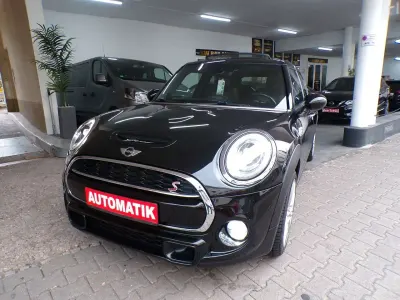 Gebraucht Mini Cooper SD 170 PS (125 kW) 2015 Midnight black Kleinwagen