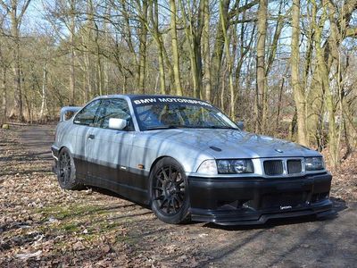 Gebraucht BMW 328 210 PS (154 kW) 1995 Silber Coupé