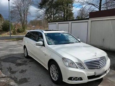 Gebraucht Mercedes E250 Elegance 204 PS (150 kW) 2010 Weiß Kombi