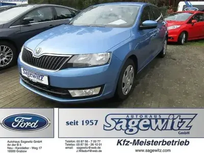 Używany Skoda Rapid Ambition 86 KM (63 kW) 2013 Niebieski Hatchback