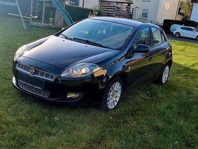 Gebraucht Fiat Bravo Dynamic 120 PS (88 kW) 2010 Schwarz Kleinwagen