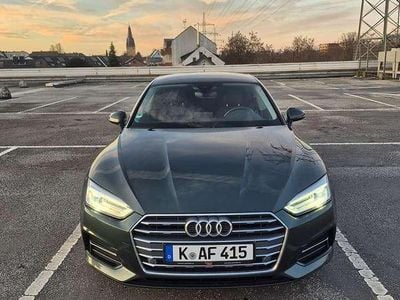 Gebraucht Audi A5 Sport 150 PS (110 kW) 2018 Grün Coupé